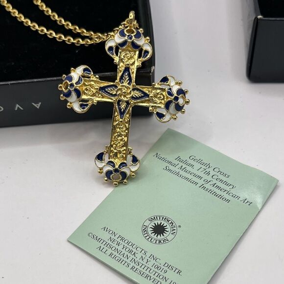 NWOT Smithsonian Institution for Avon,  Cross chain and clip earring set. - Picture 1 of 11